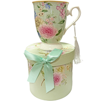 Empaque de Lujo Ecológico para Tazas de Café Redondas, Cartón Corrugado Personalizado con Ventana, Laminado Mate, Relieve y Forro de Esponja