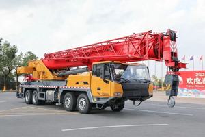 מנוף משאית STC500C5-8, 8200 שעות עבודה, תיבת הילוכים, כושר הרמה <span class=keywords><strong>50</strong></span> טון, מומנט הרמה 1600 קילו-ניוטון-מטר, גובה הרמה 62 מטר, רכיבים חיוניים חדשים. - Product Image 4