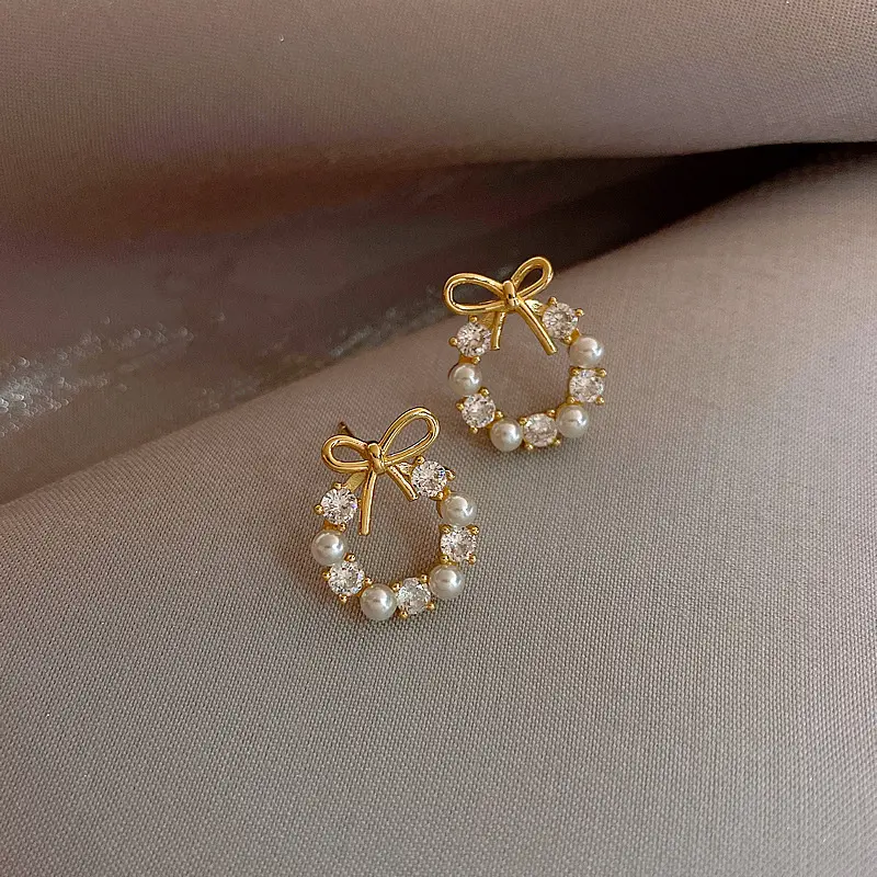 Claw Setting Elegant Jewelry for Anniversaries Fashionable Gold-Plated Girls Bow Pearl Earrings