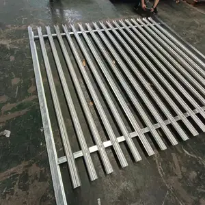 Yüksek kalite sıcak daldırma galvanizli Euro tarzı dekoratif yeşil renk Metal W D soluk Palisade eskrim