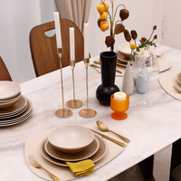 Service de table rustique en grès de 16 pièces, couleur mocha blanc cassé, assiettes, bols, tasses, compatible micro-ondes et lave-vaisselle, pour la salle à manger à domicile