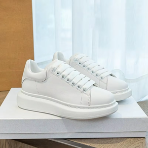 Chaussures de marche tendance pour l'extérieur 2026 - Meilleures ventes - Chaussures de sport à talon épais et couleur unie - Pour hommes et femmes - Product Image 2