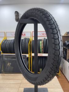 ยางใหม่ KUMA K105R 2.75-17 TT/TL คุณภาพสูง โครงยางทนทาน อายุการใช้งานยาวนาน ทนทานต่อการสึกหรอ ใช้สำหรับรถส่งของ/รถขนส่งในเมือง - Product Image 4