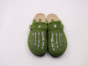 Pantoufles unisexes, pantoufles plates antidérapantes, pantoufles personnalisées en forme d'os, pantoufles d'extérieur, décontractées - Product Image 2