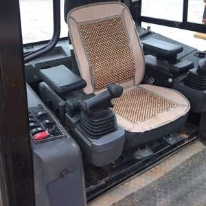 Maquinaria pesada original usada CAT D5K Bulldozer con operación altamente eficiente - Product Image 4