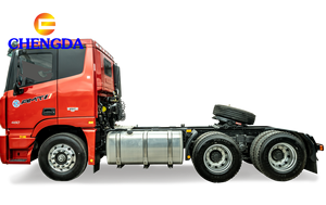 Camión Tractor de Alto Torque con Chasis Reforzado 6x4 400hp Usado para Transporte de Contenedores en Terminales Portuarias - Product Image 3