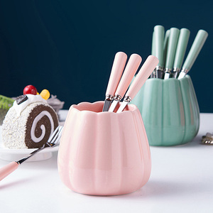 Di lusso in acciaio inossidabile forchetta da frutta <span class=keywords><strong>Set</strong></span> di cucchiai da tavola da viaggio/campeggio in ceramica può frutta <span class=keywords><strong>Set</strong></span> di posate unici - Product Image 6