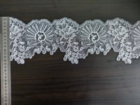Dentelle brodée rétro élégante en polyester à motif floral en forme de feuille, bordure en dentelle à cils non extensible en maille pour robe de mariée et lingerie