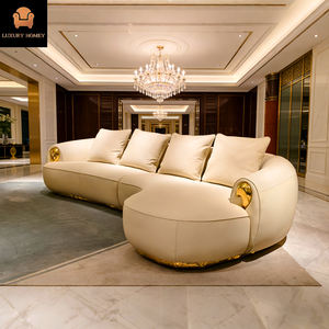 Sofá de Lujo Moderno para Sala de Estar, Diseño de Alta Gama, Base de Latón, Forma de L, Tapizado en Cuero - Product Image 1
