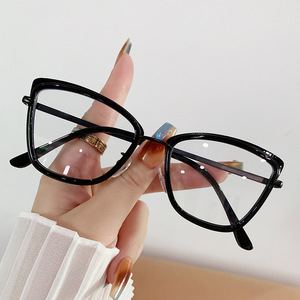 Occhiali da Vista Donna Stile Occhio di Gatto con Montatura Completa in Metallo, Fotocromatici Anti-Luce Blu, Design Europeo-Americano - Product Image 6