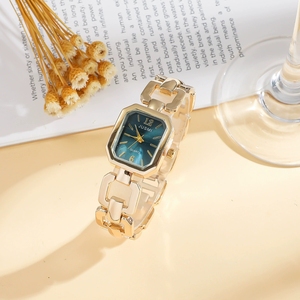 Set Regalo di 5 Bracciali per Orologio Stile Manbo Fresco e Leggero, Quadrati e Cavi, Versatili e Adatti a Tutte le Occasioni - Product Image 4