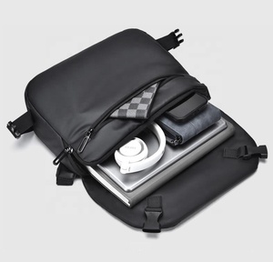 Thời Trang Biểu Tượng Tùy Chỉnh Thiết Kế Sang Trọng Của Người Đàn Ông Du Lịch Wrokinh Crossbody Ngực Vai Messenger Oxford Không Thấm Nước Túi Xách Tay - Product Image 2