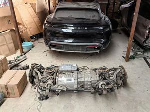 Tutti i Ricambi Usati per <span class=keywords><strong>Porsche</strong></span> <span class=keywords><strong>TAYCAN</strong></span> - Product Image 2