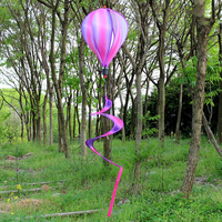 Vente en gros Nuage Montgolfière Vent Spinner en plastique et tissu Ornement de jardin décoratif pour l'extérieur et la maison