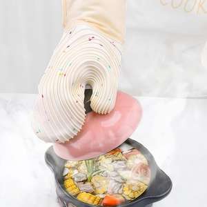 ถุงมืออบซิลิโคนหนาทนความร้อน พร้อมคลิปหนีบรูปฉลามและแผ่นรองกลม สำหรับ<span class=keywords><strong>ใช้</strong></span>ในครัวเรือนสไตล์นอร์ดิกและ<span class=keywords><strong>ไมโครเวฟ</strong></span> - Product Image 1