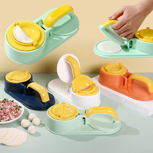 Machine <span class=keywords><strong>à</strong></span> raviolis 3-en-1 et presse-pâte pour débutants – Outil manuel pour la préparation des enveloppes de pâte - Product Image 1