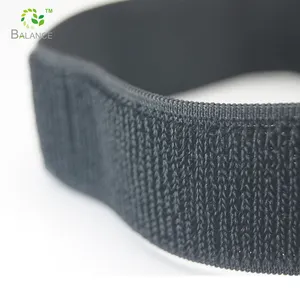 Black Toy Blocker sotto il divano Blocker regolabile mobili paraurti gancio Loop Strap per sotto il divano