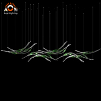 Lámpara de Araña Moderna con Diseño de Grupo de Pájaros en Vuelo, Lámpara Colgante Creativa de Cristal con LED y Función Regulable para Vestíbulo de Hotel o Atrio