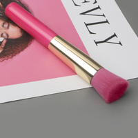 Pinceau de maquillage professionnel en aluminium, de luxe, portable, synthétique, OEM, marque privée, rouge rosé, haute densité, pour contouring et correcteur, avec manche en bois