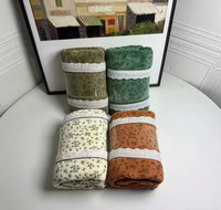 Ensemble de serviettes en polaire corail haut de gamme à motifs floraux de style français, style pastoral romantique, imprimé dentelle, doux, absorbant et séchage rapide pour la salle de bain