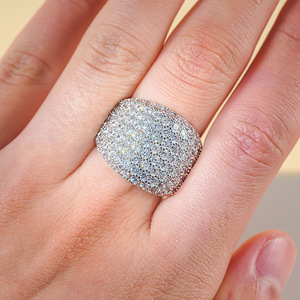 Anello di Lusso con Cristalli Geometrici e Strass, Gioiello da Festa per Donne T0868 - Product Image 3