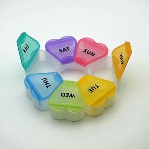Nuevo Diseño Personalizado de Pastillero Redondo con Forma de Flor de Plástico de Grado Alimenticio para 7 Días, Ideal para Viajes - Product Image 4