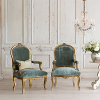 Massivholz-Sessel im Französischen Retro-Stil mit Goldverzierungen, Einsitzer-Freizeitstuhl für das Wohnzimmer, Quadratische Form mit Schaumstoffpolsterung
