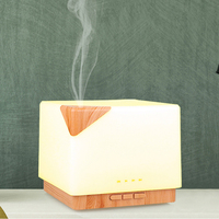 Diffuseur d'arômes électrique à grain de bois Vente en gros Humidificateur d'air à brume de parfum électrique carré Grand diffuseur d'huiles essentielles
