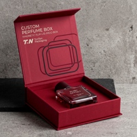 Boîte cadeau parfumée rouge de qualité supérieure personnalisée et boîte magnétique pour parfum avec boîte en papier parfumé et boîte d'emballage pour parfum