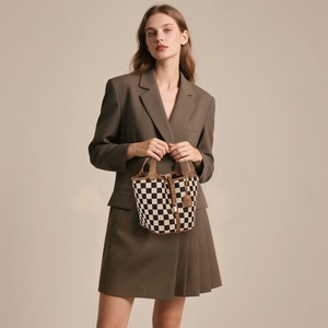 <span class=keywords><strong>Borsa</strong></span> Tote Classica <span class=keywords><strong>a</strong></span> Scacchi Bianco e Nero, Moda Femminile con Fodera Staccabile, <span class=keywords><strong>Tracolla</strong></span> Regolabile, <span class=keywords><strong>Borsa</strong></span> <span class=keywords><strong>a</strong></span> Mano e <span class=keywords><strong>a</strong></span> Spalla - Product Image 6