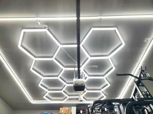 SUEZ Lumière de garage moderne personnalisée 2024 Offre Spéciale lumière hexagonale Plafonnier led haute légèreté - Product Image 5