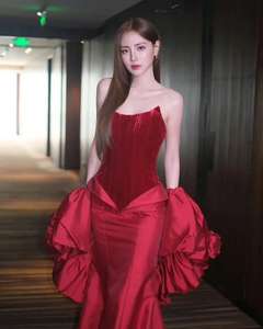 Vestido de Noche de Lujo, Estilo Sirena, Color Rojo, con Flores 3D, Sin Tirantes, Antiestático, Cintura Natural, Chal de Terciopelo, para Fiesta de Graduación - Product Image 5