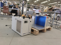 Machine de marquage laser à fibre refroidie par eau, CNC de table, contrôle EZCAD pour le marquage des métaux en acier inoxydable