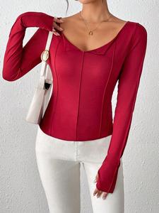 Omuzları Açık V Yaka Dikişli Uzun Kollu Dar Kesim Crop Top Kadın Günlük Y2K Bluz - Product Image 5