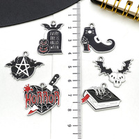 Ensemble de bijoux en alliage Série Noire Halloween DIY : Pendentifs Citrouille, Chauve-souris, Pierre tombale, Livre magique, Chaussure, Boucles d'oreilles, Collier et Porte-clés incrustés de diamants
