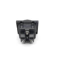 Borne de connexion rapide Europe 16A 250V avec prise en laiton TUV CE pour 2 prises certifiées Prise en cuivre Nylon Matériau courant nominal