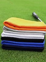 Serviette de nettoyage de balles de golf en microfibre gaufrée personnalisée – Accessoire sportif doux, cadeau de tournoi pour les membres du club
