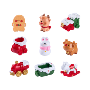 Figura de resina tren ciervo caballo mecedora muñeco de nieve Navidad recuerdo temático ornamento Mini escultura 3D pequeño juguete en miniatura al por mayor - Product Image 1