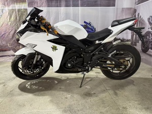 Moto Sportiva YAMAHA YZF <span class=keywords><strong>R6</strong></span> di Seconda Mano, 400cc, Motocicletta da Corsa con Velocità Massima >80km/h - Product Image 3