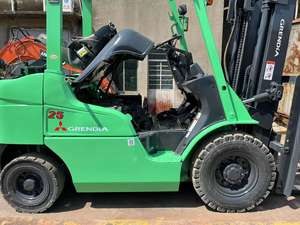 Venta caliente barato usado Mitsubishi carretilla elevadora diésel FD25 2,5 toneladas Japón importó pintura Original maquinaria de construcción Motor - Product Image 5