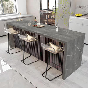 Piano di Lavoro in Quarzo Artificiale Calacatta Grigio Scuro Ondulato Opaco Personalizzato di Alta Gamma per Reception e Isola <span class=keywords><strong>Cucina</strong></span> - Product Image 1
