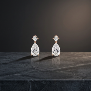 Boucles d'oreilles pendantes de luxe EtherStar 2,20 ct en diamants de laboratoire poire et ronds, plaqué or rose sur argent, à deux pierres, pour femme - Product Image 3