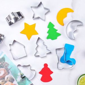 Utensilios de Repostería, 10 Piezas, Moldes para Pastel de Acero Inoxidable con Forma de Árbol de Navidad, Corazón y Estrella, Moldes 3D para Galletas - Product Image 2