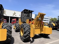Trattore Forestale XC360 240HP 4WD 20-22T per Trasporto Tronchi, Uso Intensivo