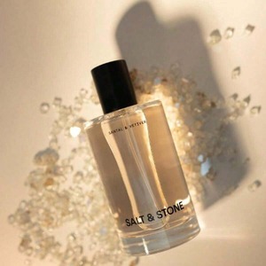 Spray hydratant pour <span class=keywords><strong>cheveux</strong></span> et corps <span class=keywords><strong>Shein</strong></span> Parfum Santal & Vétiver pour femmes et hommes, parfum infusé de soins de la peau avec glycérine et algues rouges - Product Image 2