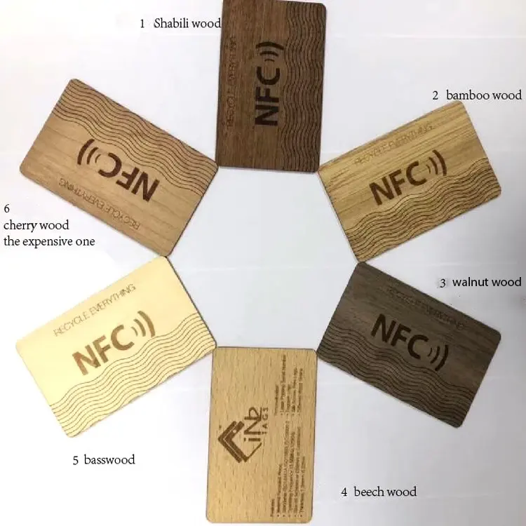 Cartes de visite programmables en bois de bambou RFID ISO14443A Smart NTAG213/216 NFC carte-clé d'hôtel en bois