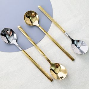 Cuchara Redonda Shiny-Jh de Acero Inoxidable 304 con Recubrimiento de Titanio y Detalles en Oro, Apta para Alimentos, Cubertería para Bodas - Product Image 1