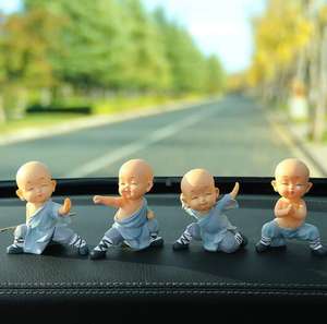 Креативная скульптура из смолы для маленького монаха кунг-фу, ручная роспись, художественный Милый Забавный Ароматерапевтический орнамент - Product Image 1