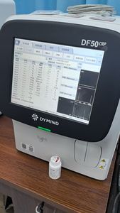Analyseur d'hématologie Dymind DF50 CRP, système d'analyse sanguine de classe II pour tests humains 5-parties + CRP (WBC, RBC, PLT) - Product Image 2