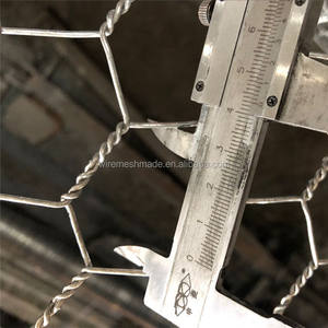 Malla de Alambre Galvanizada para Conejos, Utilizada para Crear un Límite Seguro y Protegido - Product Image 4